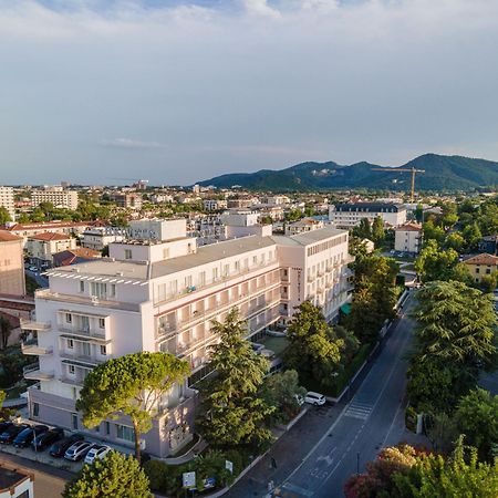 אבנו טרמה Hotel Terme Helvetia מראה חיצוני תמונה