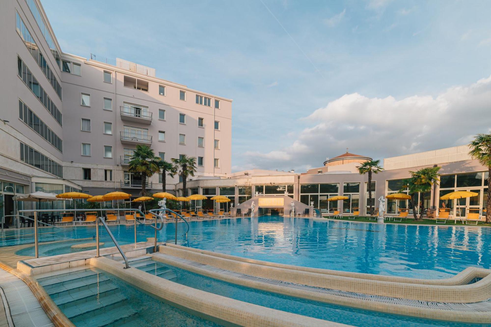 אבנו טרמה Hotel Terme Helvetia מראה חיצוני תמונה