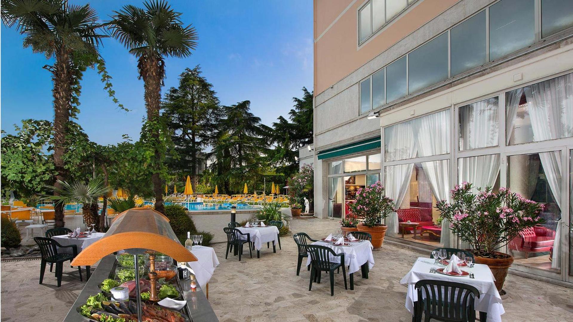אבנו טרמה Hotel Terme Helvetia מראה חיצוני תמונה